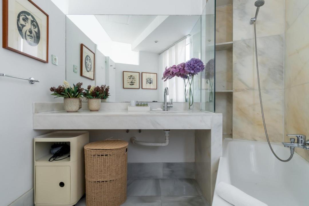 Bright And Stylish - 2bedroom 1bathroom - Chamberi Appartement *